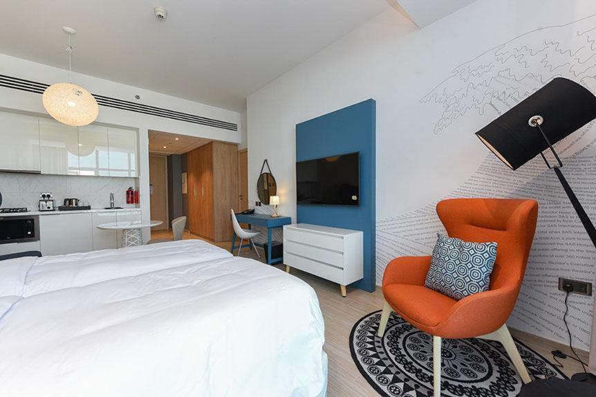 La Vie Gardens Hotel Apartments Дубай Екстериор снимка