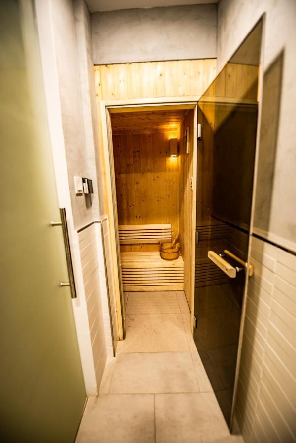 La Vie Gardens Hotel Apartments Дубай Екстериор снимка