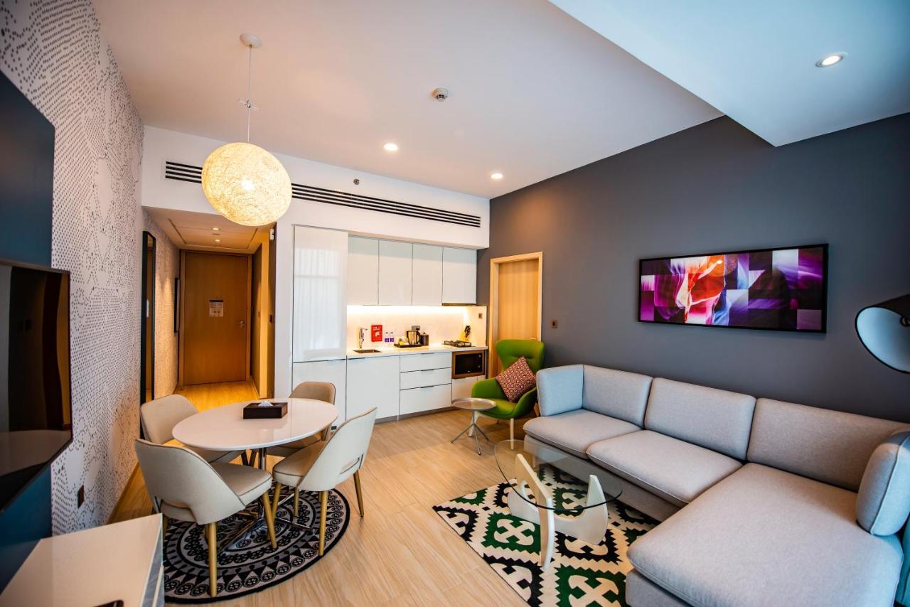 La Vie Gardens Hotel Apartments Дубай Екстериор снимка