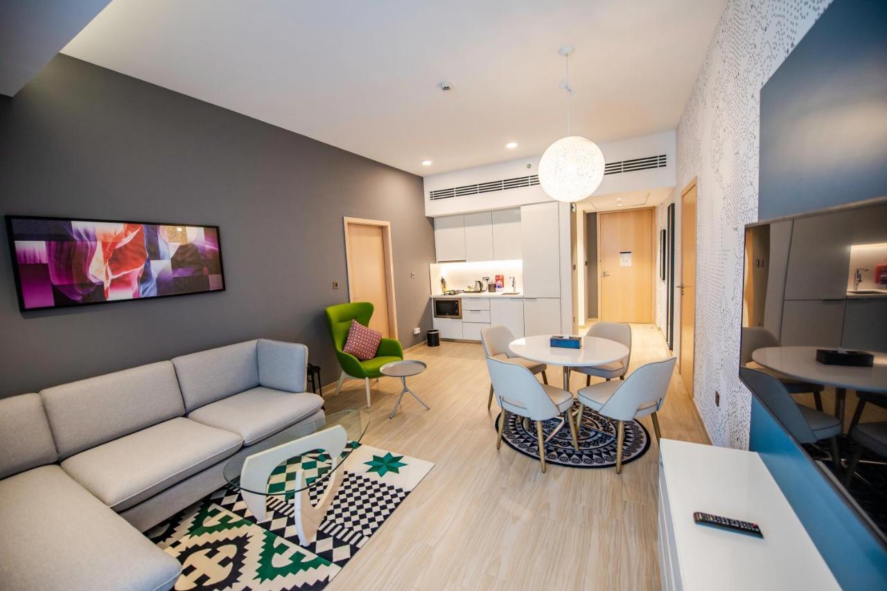 La Vie Gardens Hotel Apartments Дубай Екстериор снимка