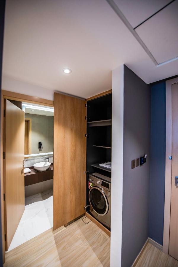 La Vie Gardens Hotel Apartments Дубай Екстериор снимка